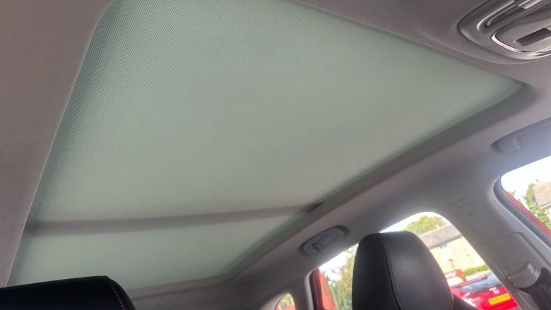 MG Hs 1.5 T-GDI Exclusive 5dr Petrol Hatchback